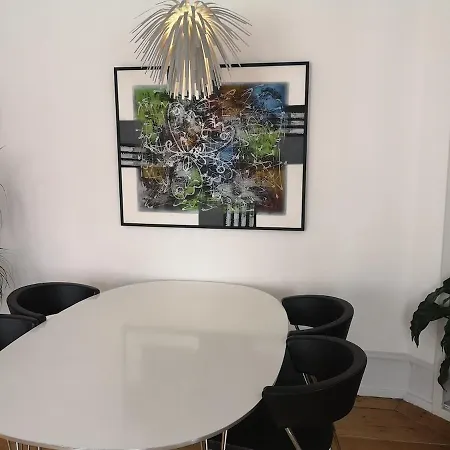 Apartment Cozy And Quiet In The Centre 78 Sqm *