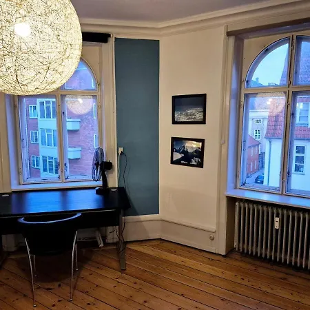Cozy And Quiet In The Centre 78 Sqm *